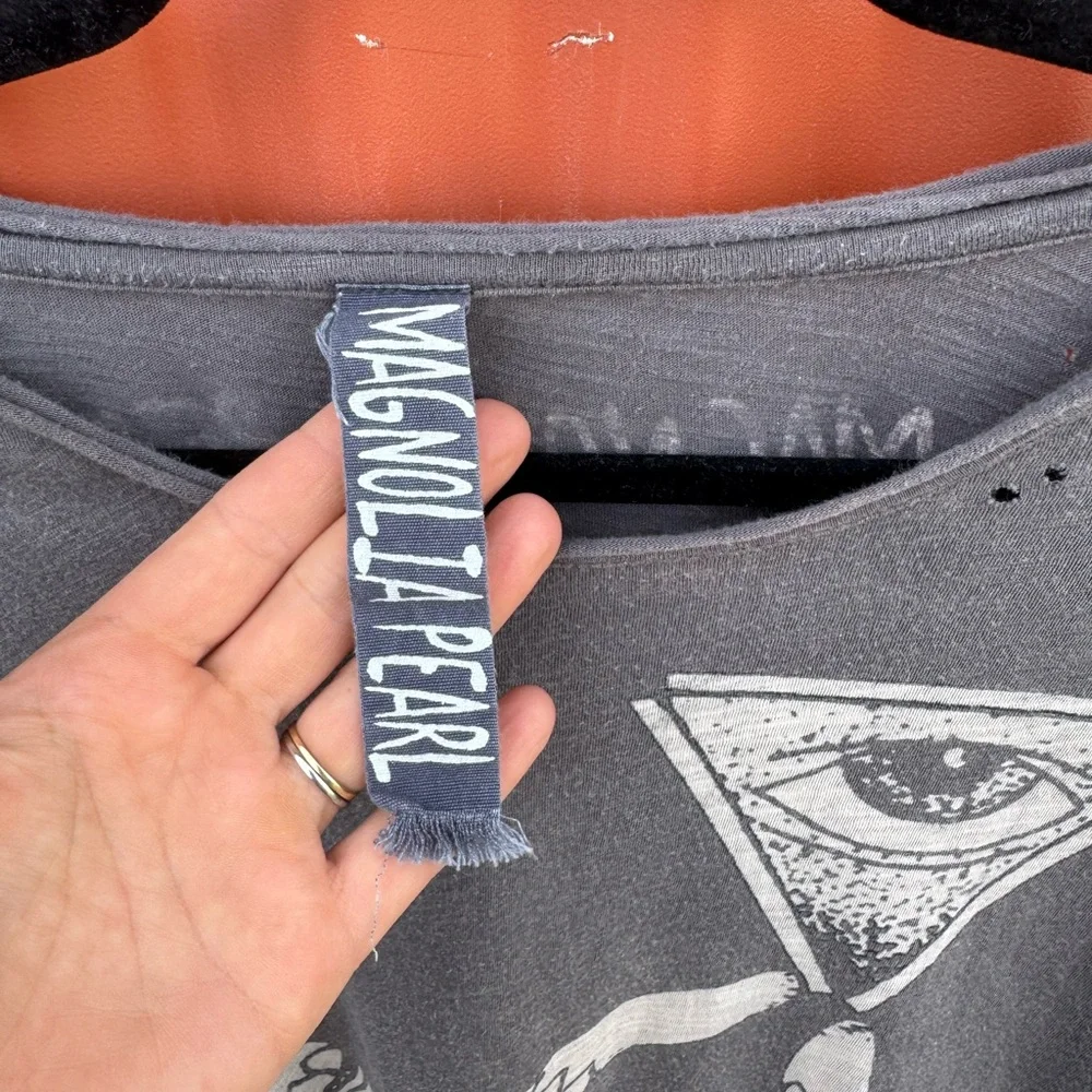 Magnolia Pearl Tee - Picture 4 of 11